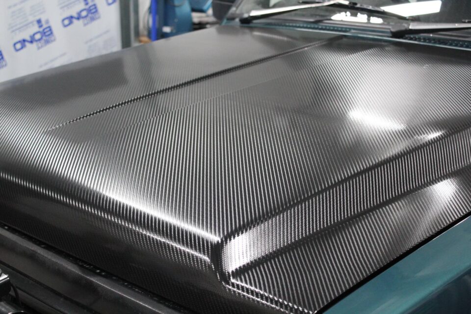 Hexis Skintac HX30CANPEB Petroleum Black Carbon Gloss (Anti-Scratch) - Czarny Karbon Połysk ( NIE RYSUJE SIĘ ) - obrazek 12